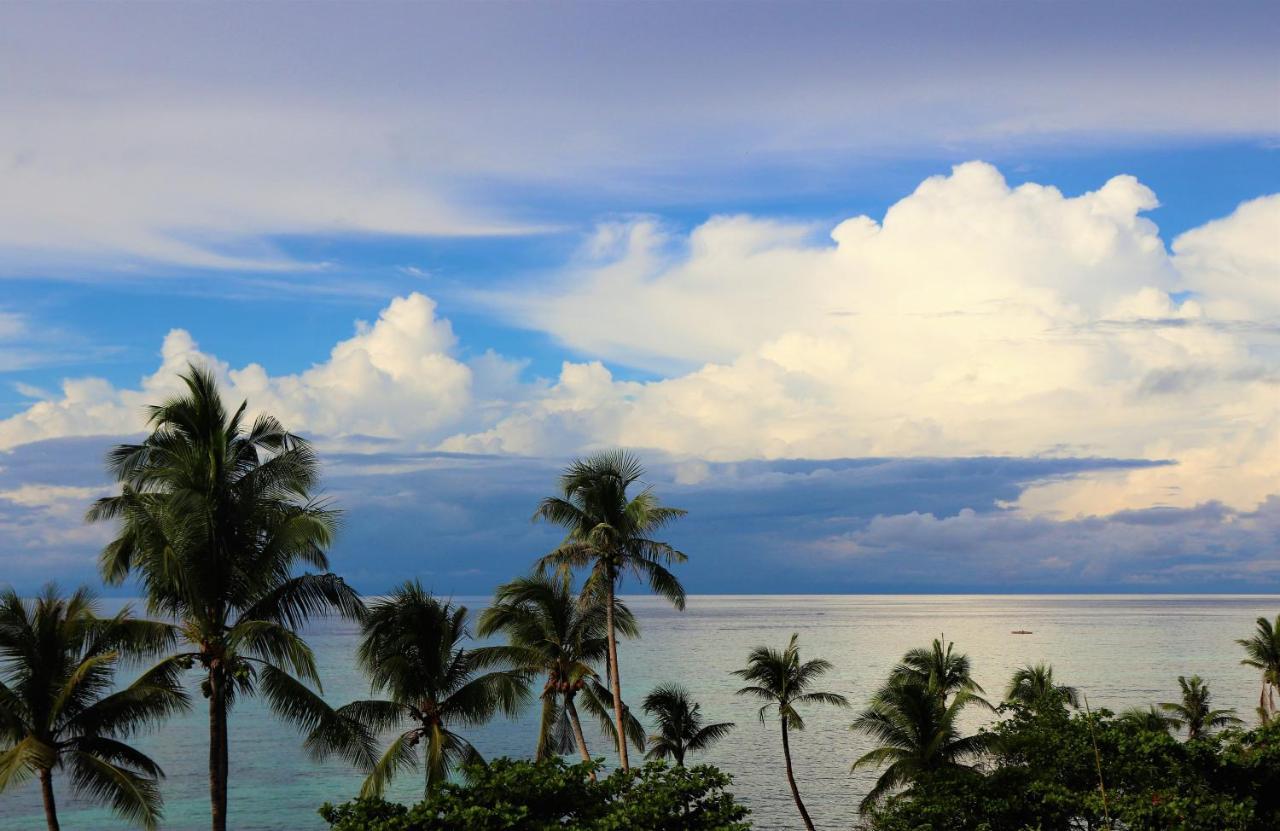 Island View Beachfront Resort Анда Экстерьер фото